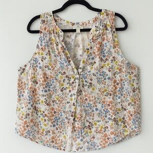 Floral Sleevesless Blouse- Lightweight & Breezy🌼